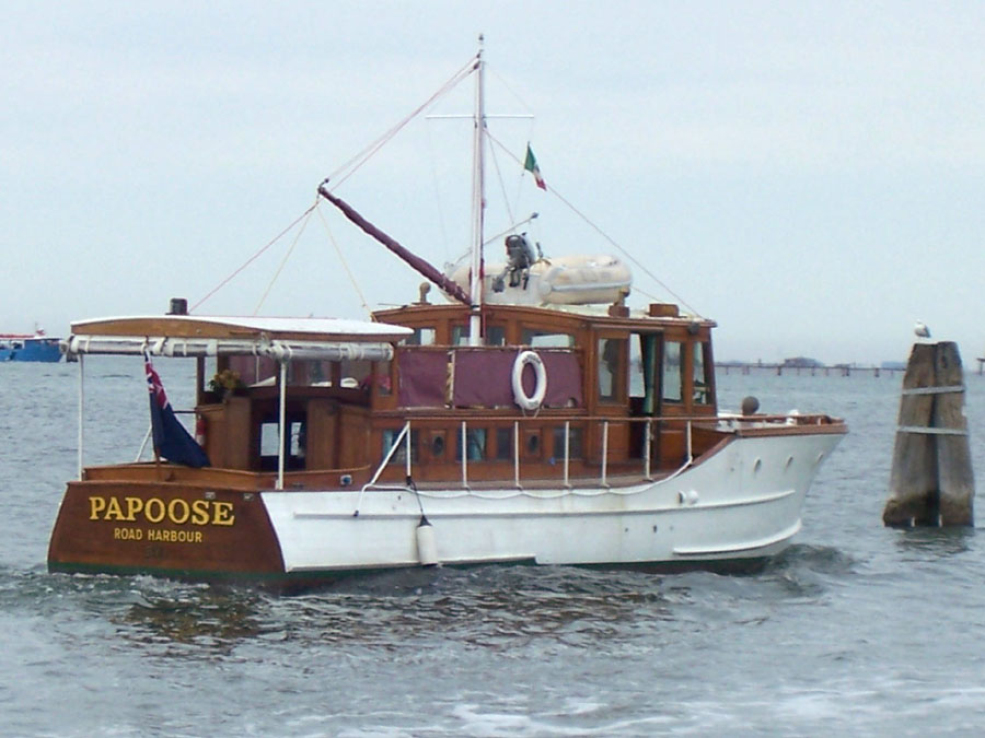 Classic Motor Yacht Papoose, wooden Gentleman's Cruiser, a ...