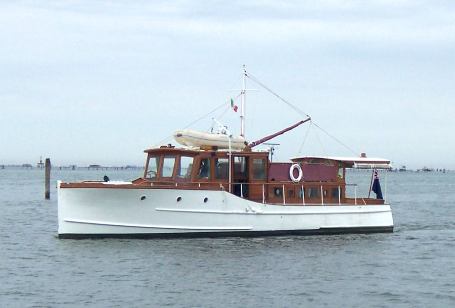 Classic Motor Yacht Papoose, wooden Gentleman's Cruiser, a ...